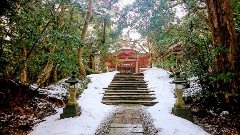 須須神社の階段