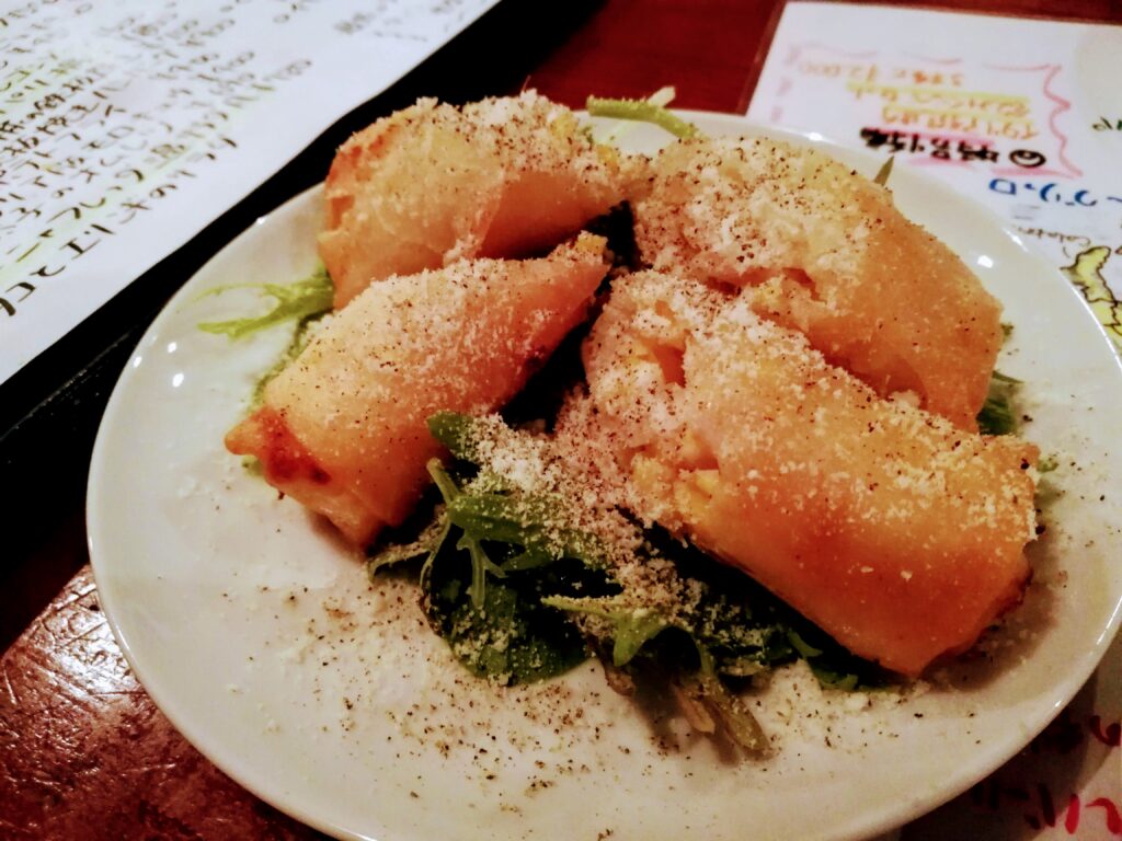 広坂ハイボールの洋風料理