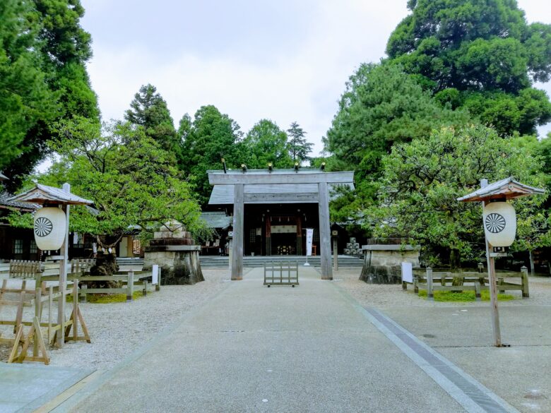 高岡古城公園の射水神社