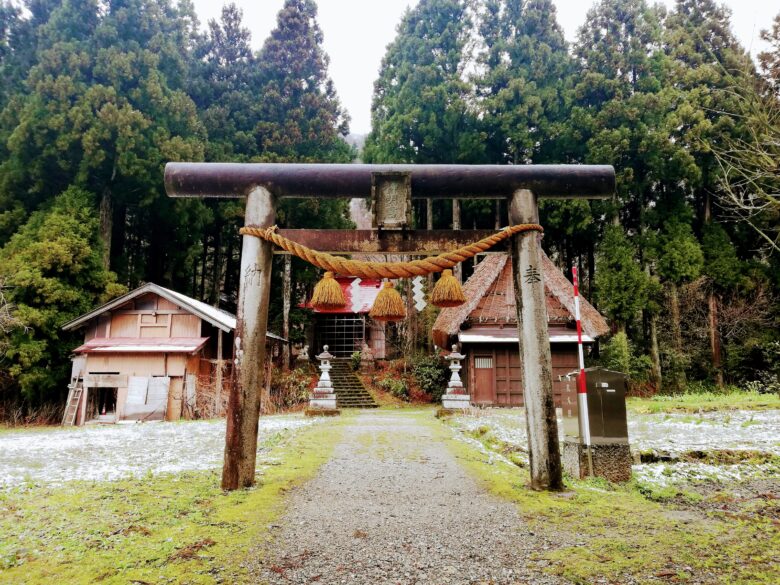 越中五箇山菅沼合掌造り集落の神社