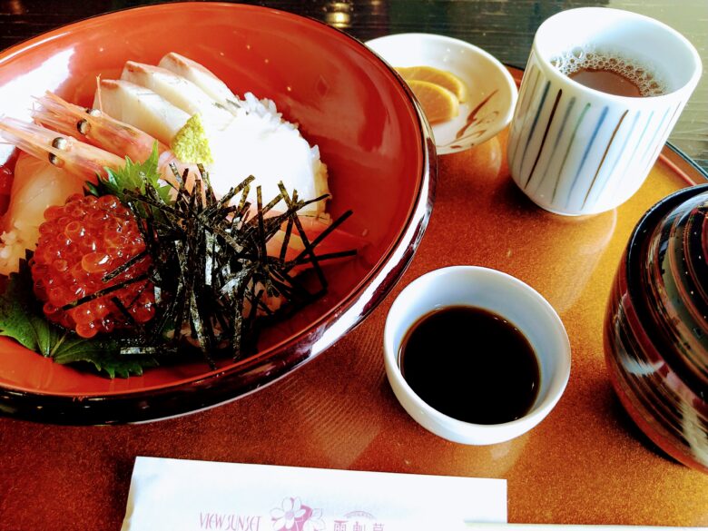 能登・門前 ファミリーイン ビュー・サンセットの海鮮丼