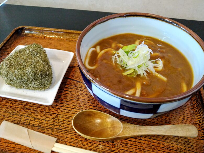 ゆーゆうランド・花椿のカレーうどんセット