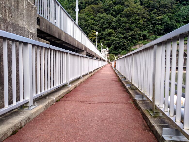 庄川合口ダム（庄川用水合口ダム）の歩道