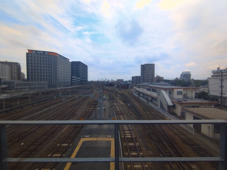 高岡駅の線路