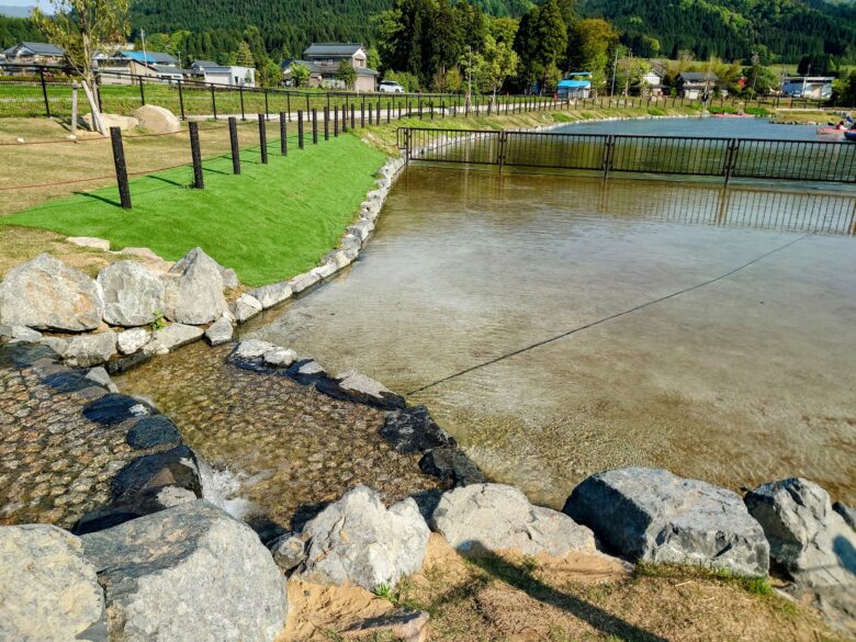 道の駅 越前おおの 荒島の郷の水辺