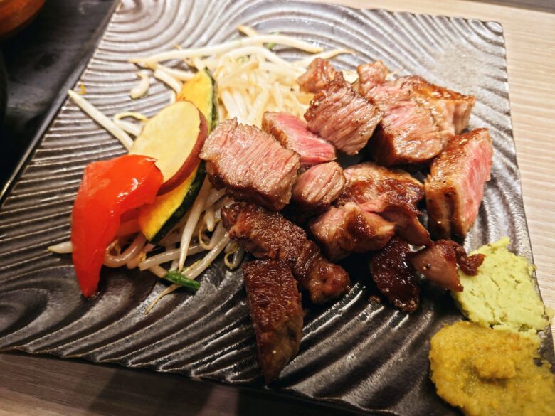 金沢肉食堂 百番街店の能登牛赤身のステーキランチセット