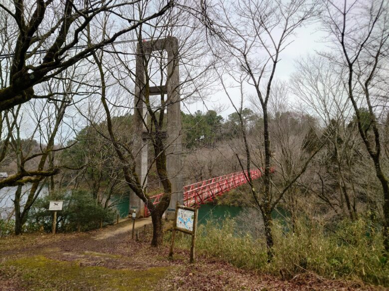 石川県森林公園 南口運動広場のかもいけ橋