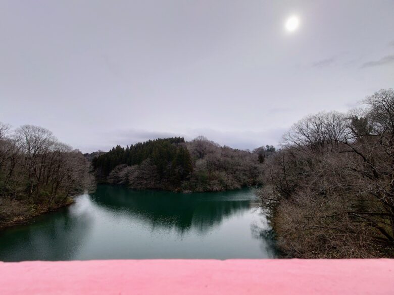 石川県森林公園 南口運動広場のかもいけ橋からの眺め