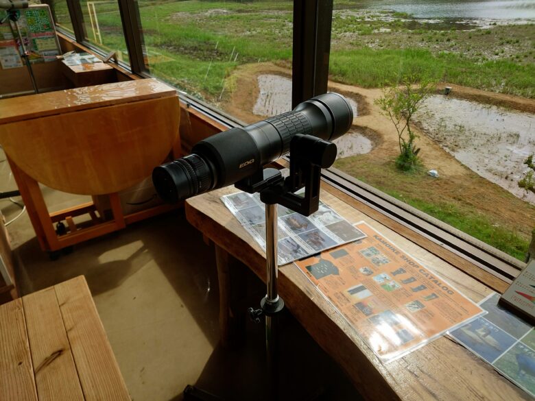 加賀市鴨池観察館の望遠鏡