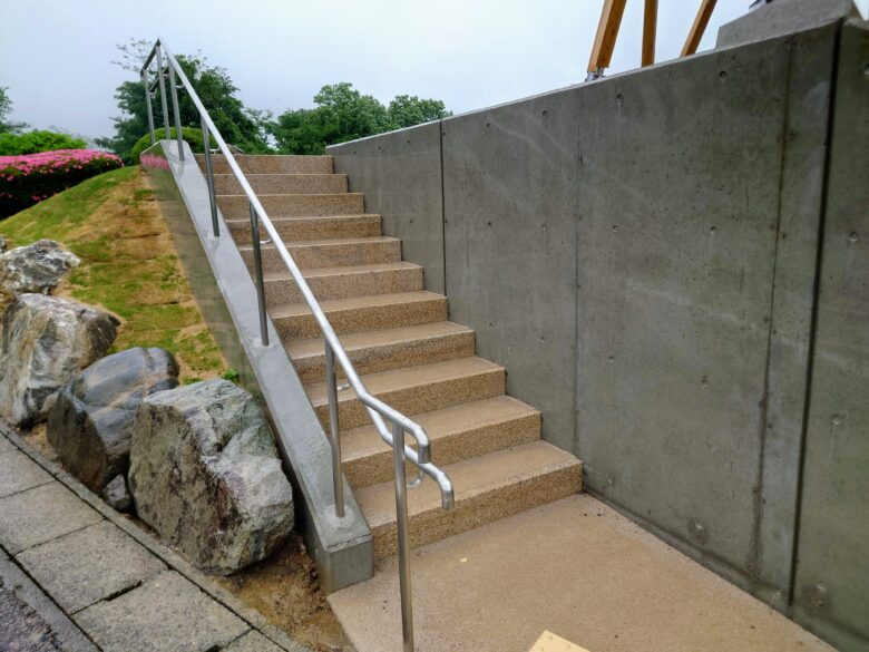 石川県森林公園 見晴台の階段