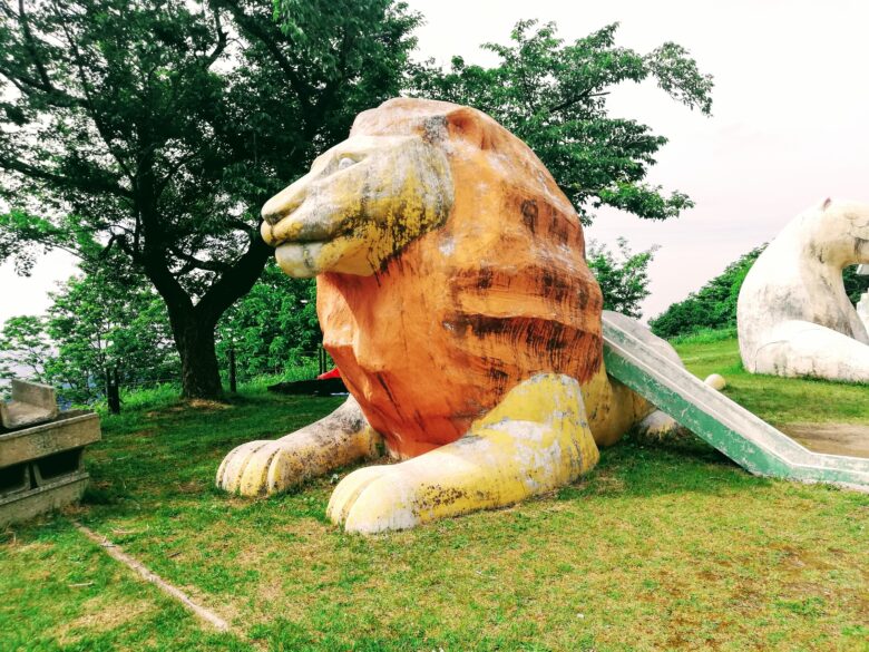 スカイ獅子吼のライオン像