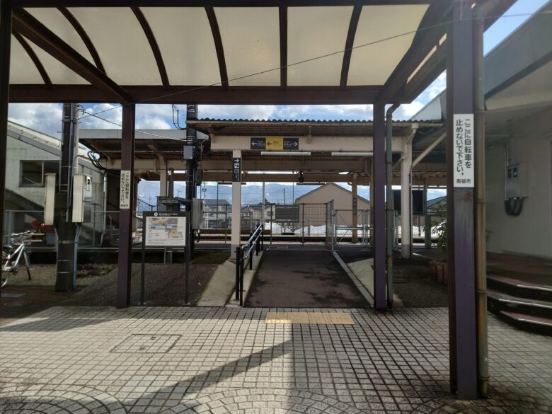 福光駅の風景