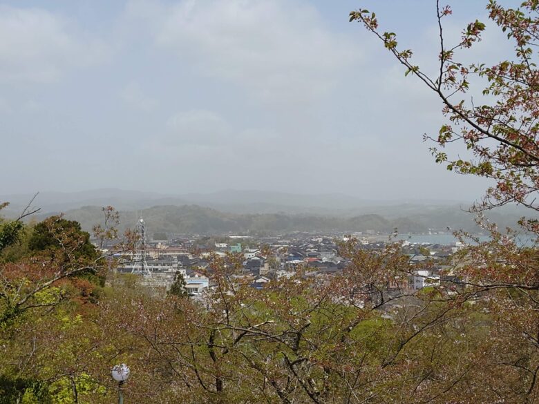 朝日山公園からの街の眺め