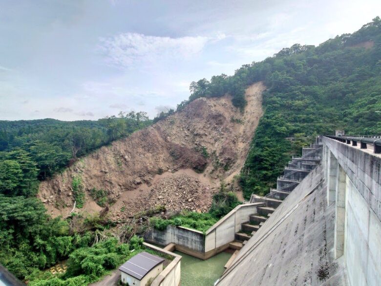 北河内ダム付近の土砂崩れ