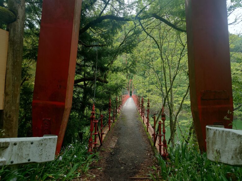 我谷吊橋の端