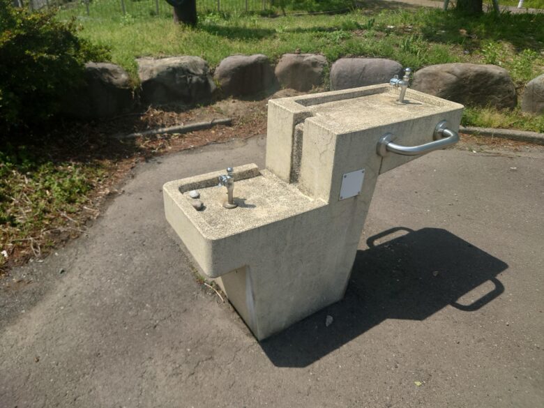 九谷ダムの水飲み場