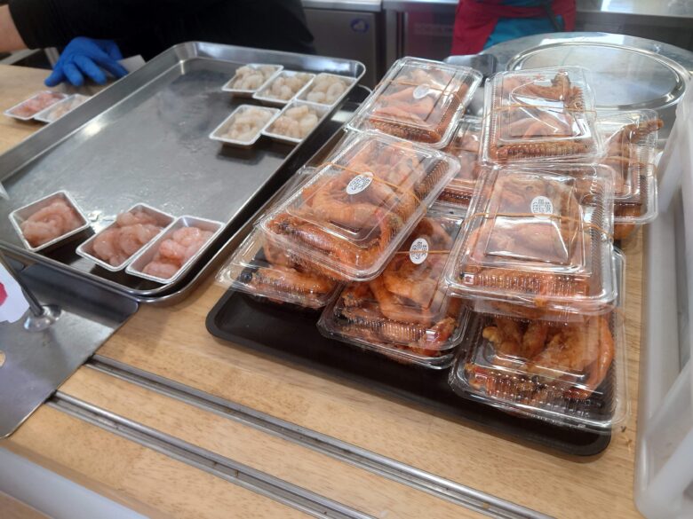 三国港食堂のガサエビと甘エビ