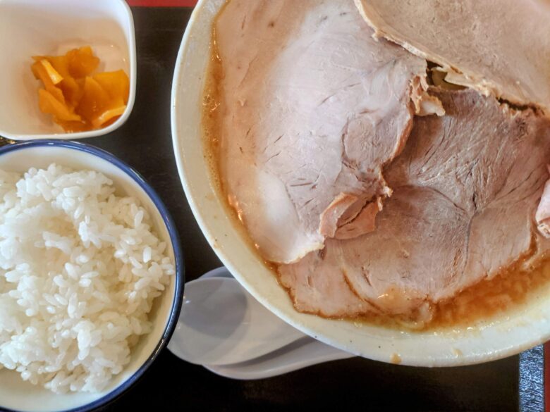 ラーメン工房 大市の醤油こってりラーメンと小ライス