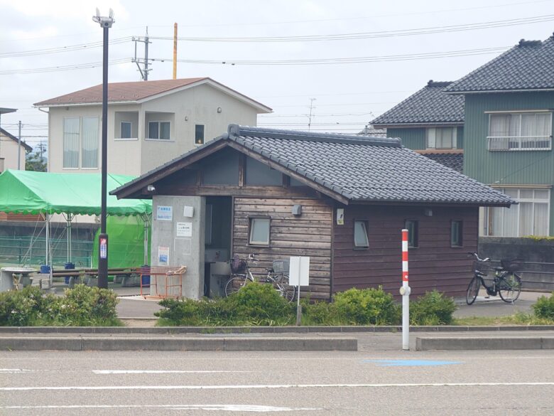 比美乃江公園・北のお手洗い