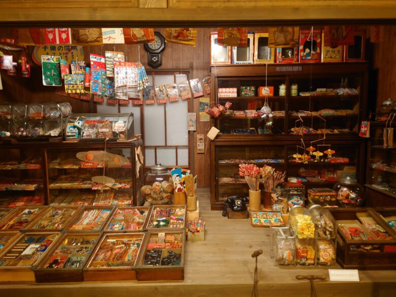 和倉昭和博物館とおもちゃ館の駄菓子屋