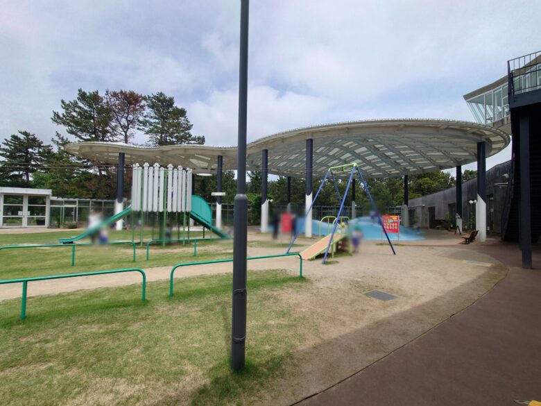 氷見市海浜植物園 シーサイドパークの中庭