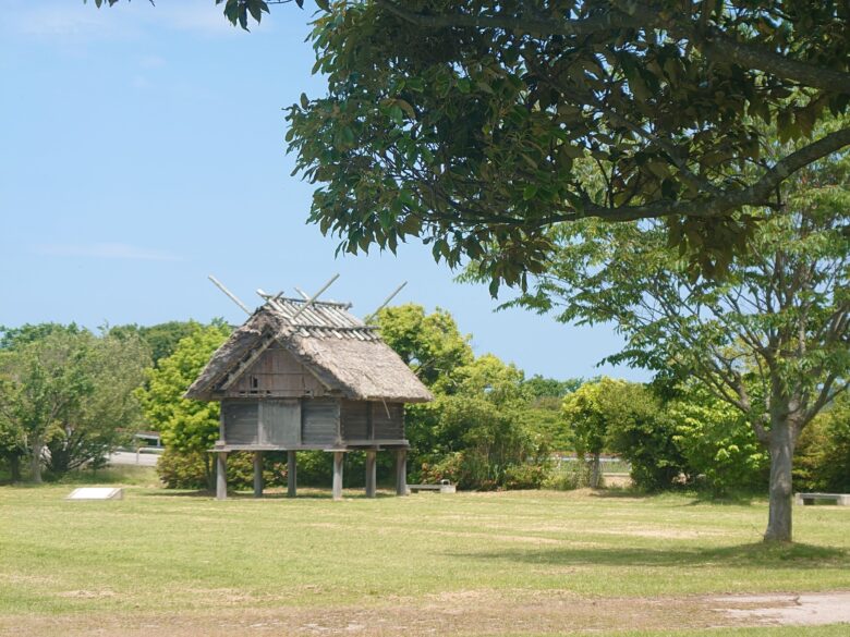吉崎・次場弥生公園の公園の景色