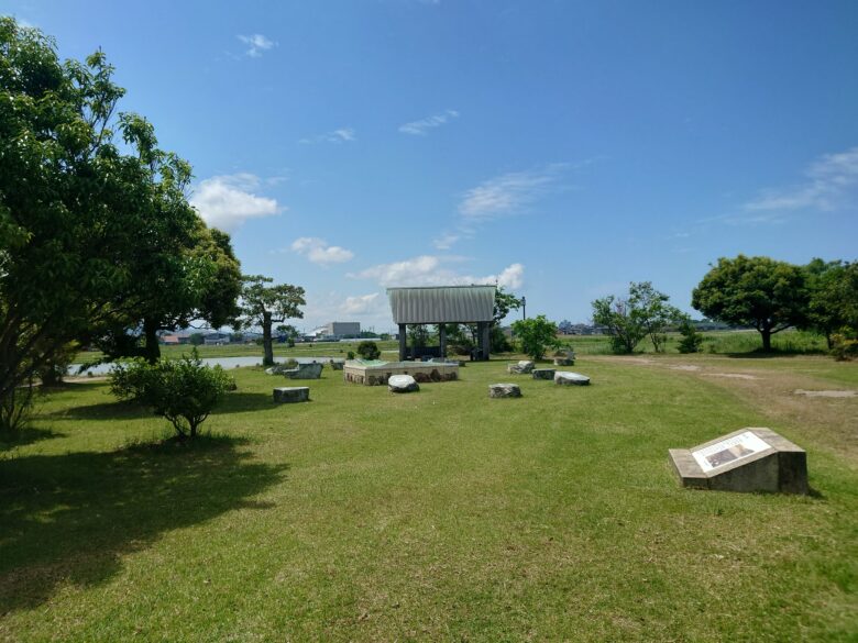 吉崎・次場弥生公園の公園の景色