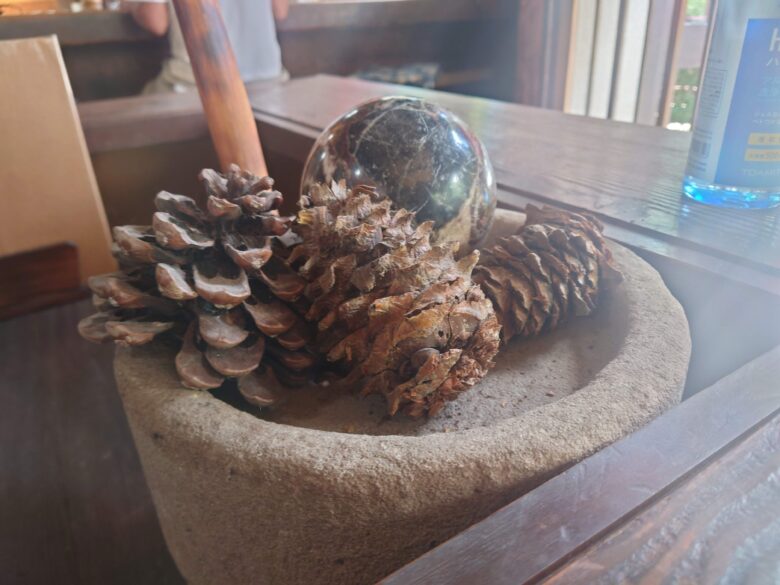 そば処まつやの店内のオブジェクト