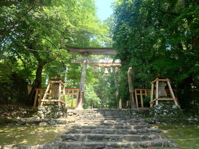 平泉寺白山神社の鳥居