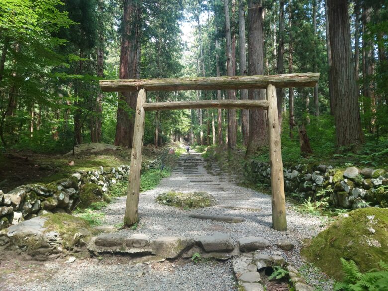 平泉寺白山神社の三之宮の鳥居