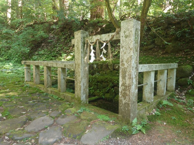 平泉寺白山神社の御手洗池の祀り