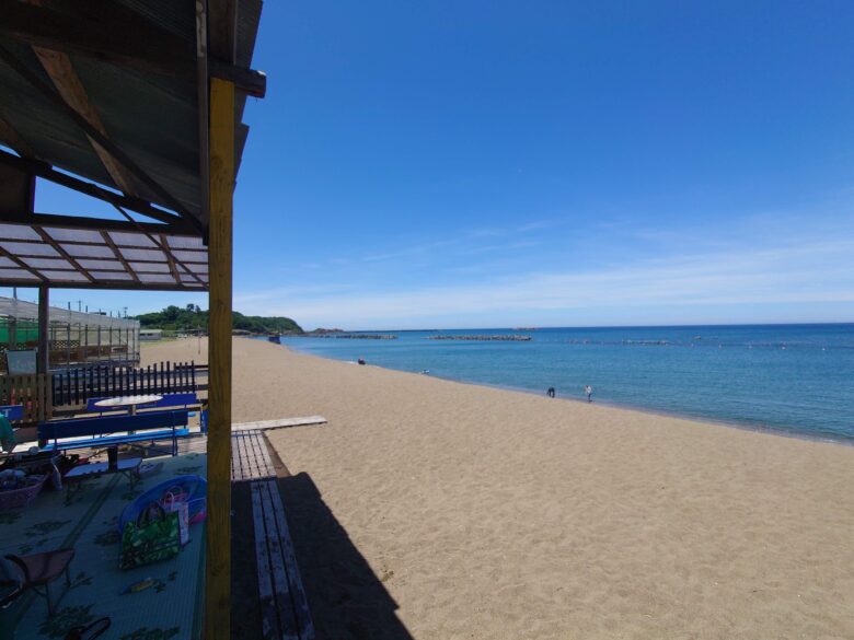 鷹巣海水浴場の浜辺