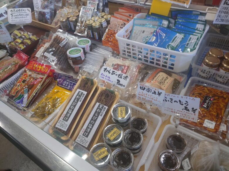 味知の駅能登 能海山市場の冷蔵品