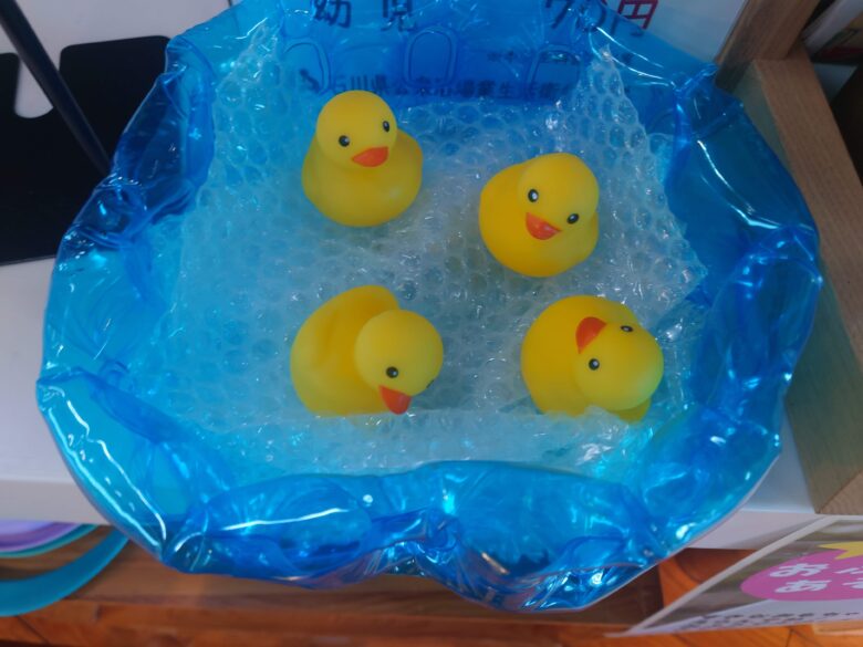 pocapoca諸江の涼し気なヒヨコ
