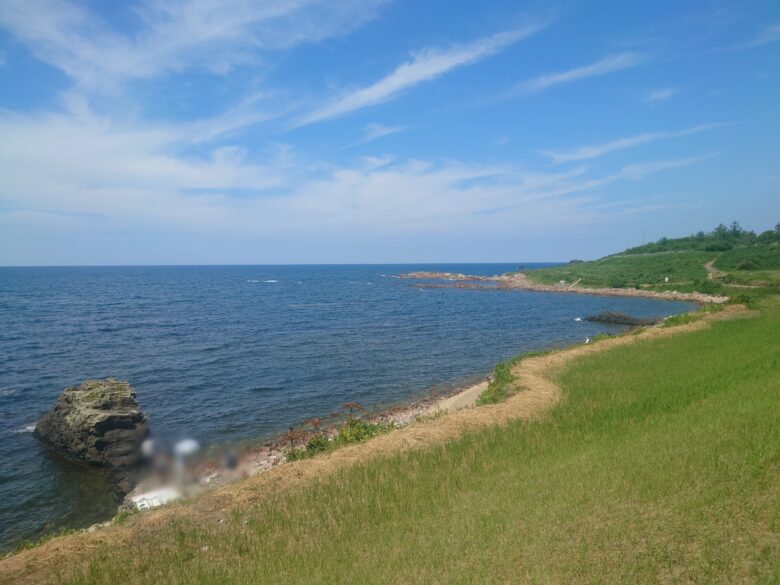 海の見える駐車場（二の浜海岸遊歩道）の海岸