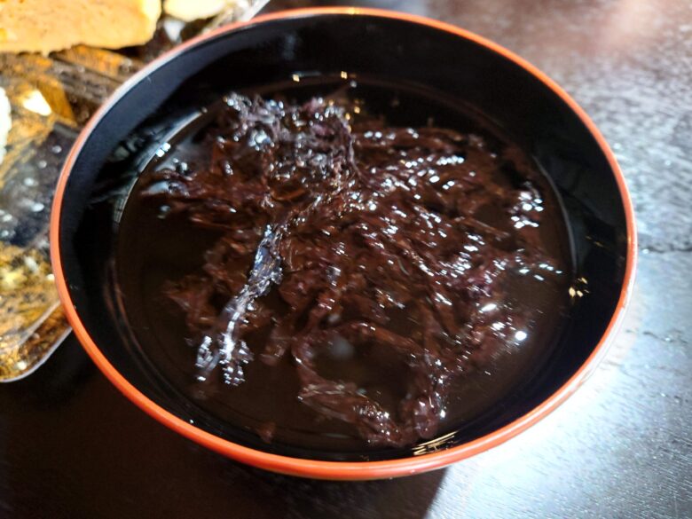 旅音さんののと食堂の津久司さんのお寿司のお吸い物