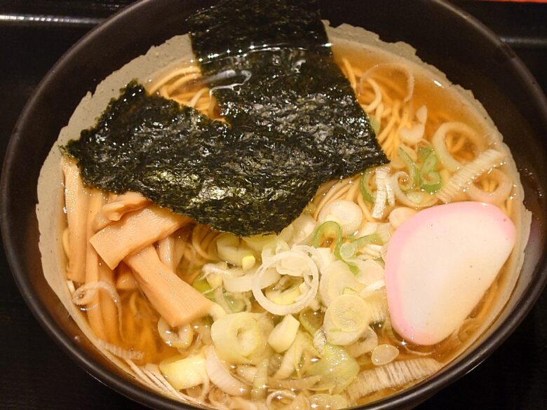 加賀白山そばの和風ラーメン