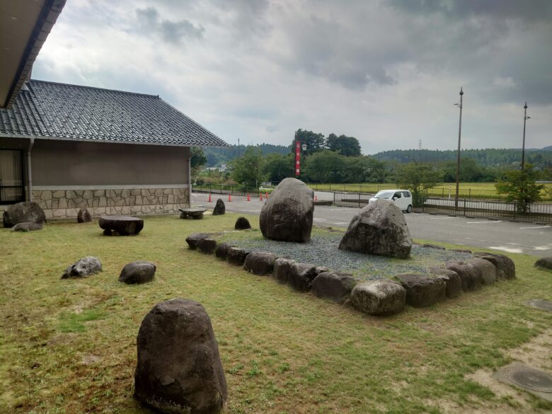 中島お祭り資料館・伝承館の庭