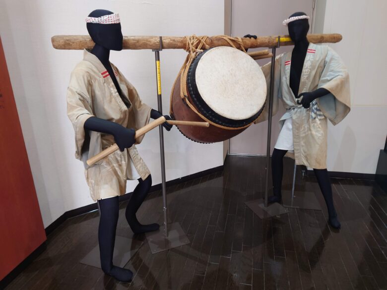 中島お祭り資料館・伝承館の太鼓体験コーナー