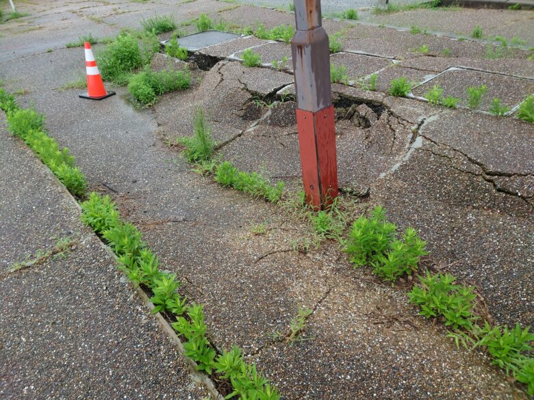 根木ポケットパークの被災した敷地