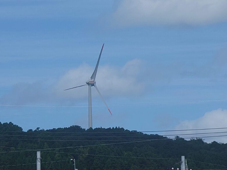 とぎ温泉 ますほの湯から見える風力発電機