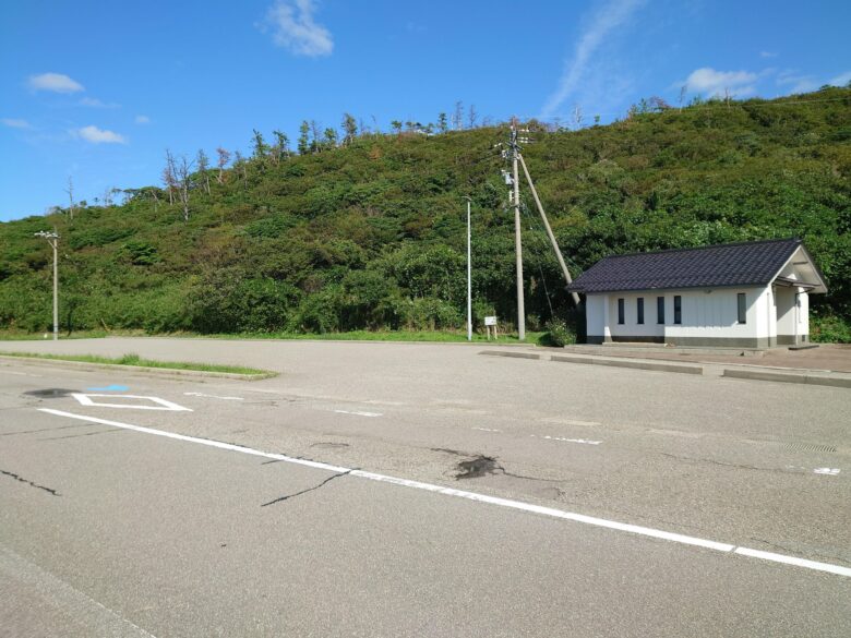 ナツメッコ展望所（能登金剛案内駐車場）