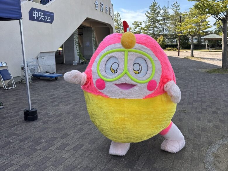 プク丸ちゃんの若い力のポーズ