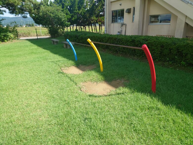 羽咋運動公園の鉄棒