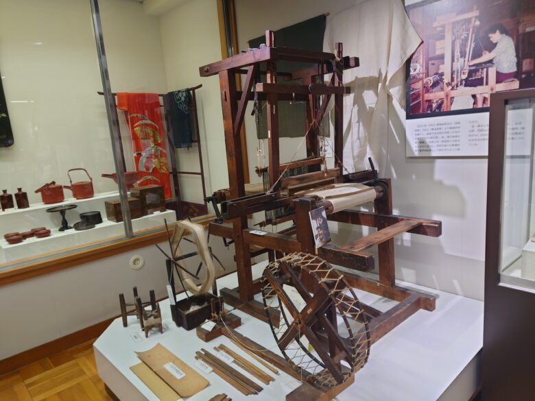 羽咋市歴史民俗資料館の能登上布コーナー