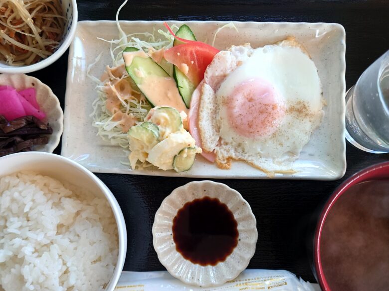 レストランのとのわの朝食