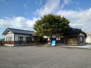 能登上布会館の建物