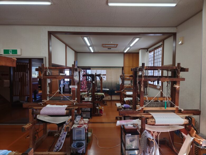 能登上布会館の機織機