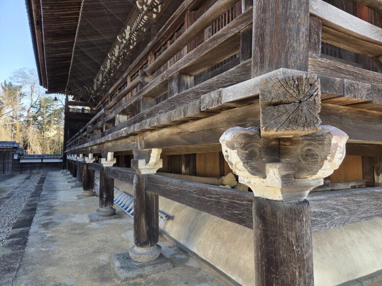 専修寺の如来堂の造り