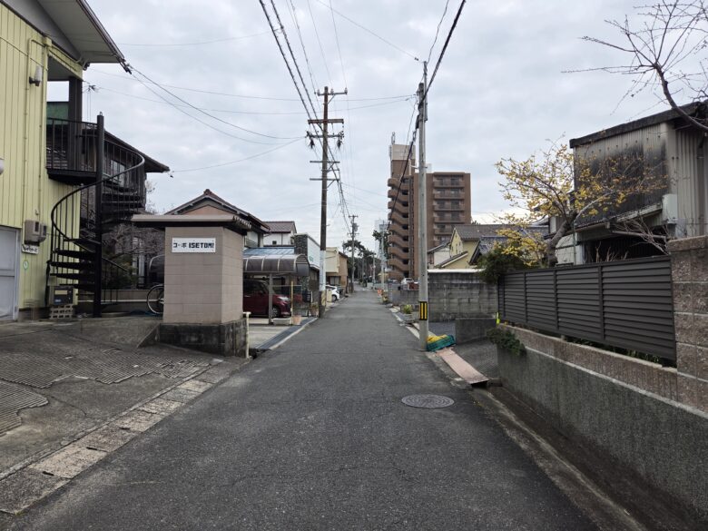 富田浜駅の付近